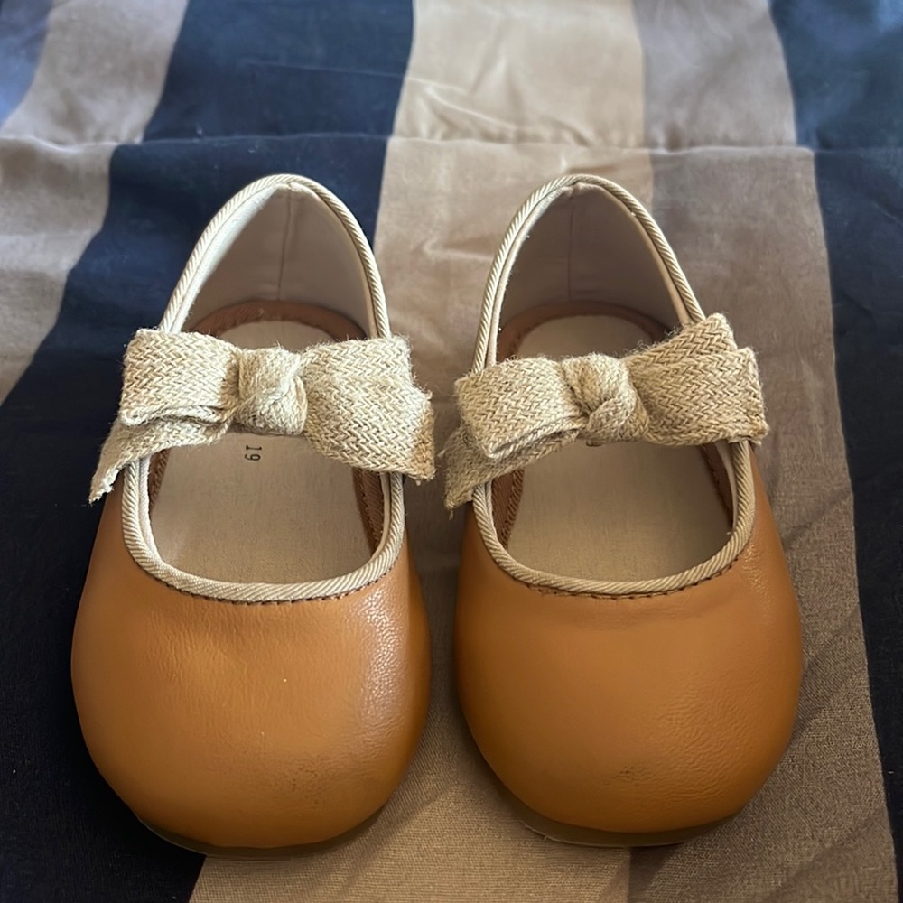 Zara Ballet Flats with Bow infant size 19 (US infant size 3)